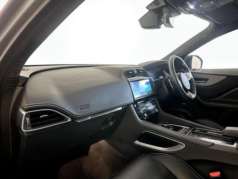 Used Jaguar F-Pace 2020 for sale - 76541460: Photo 12