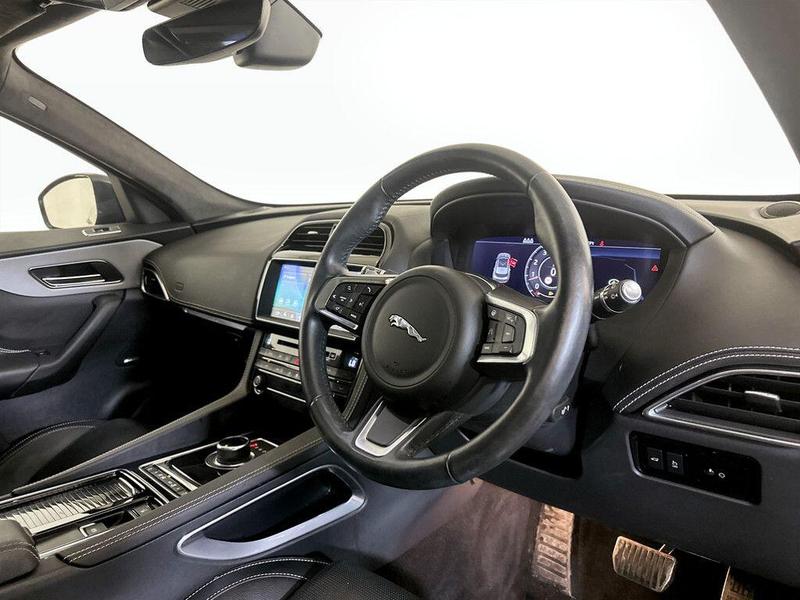 Used Jaguar F-Pace 2020 for sale - 76541460: Photo 15