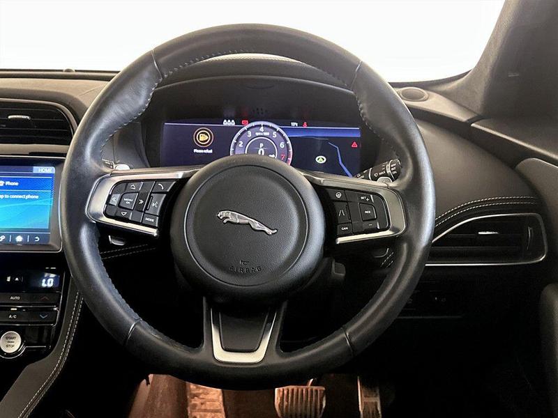 Used Jaguar F-Pace 2020 for sale - 76541460: Photo 16