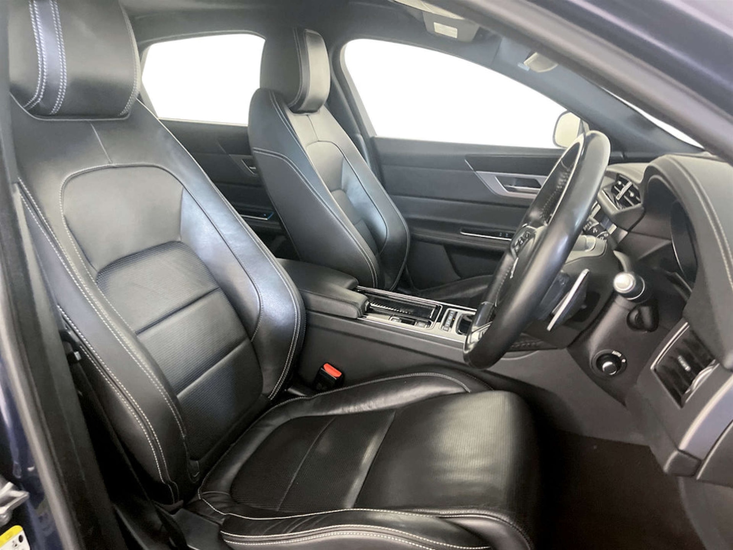 Used Jaguar XF 2017 for sale - 77469937: Photo 13