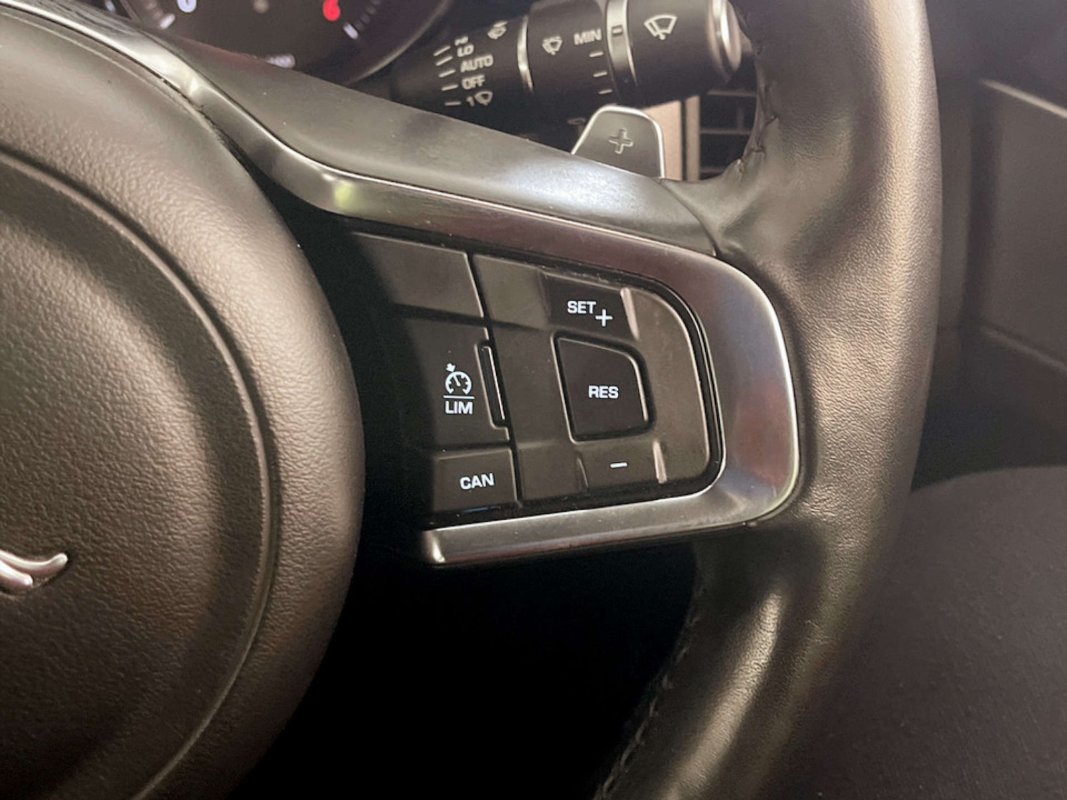 Used Jaguar XF 2017 for sale - 77469937: Photo 19