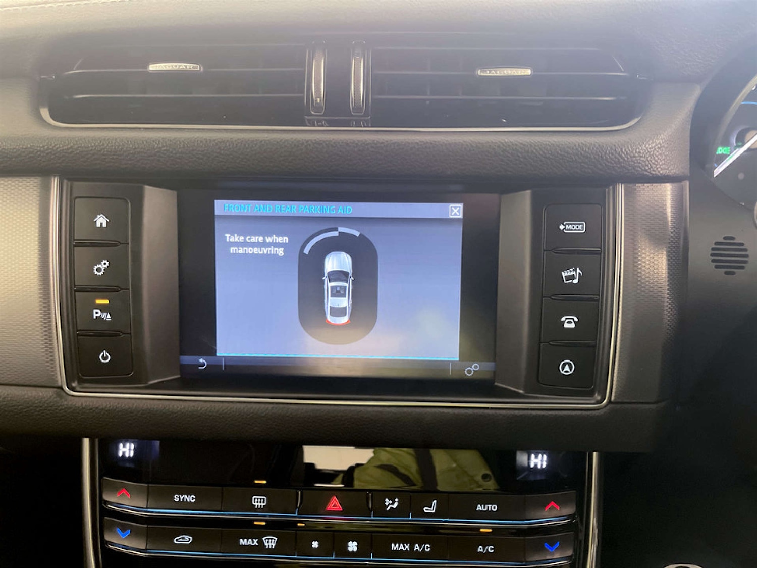 Used Jaguar XF 2017 for sale - 77469937: Photo 20