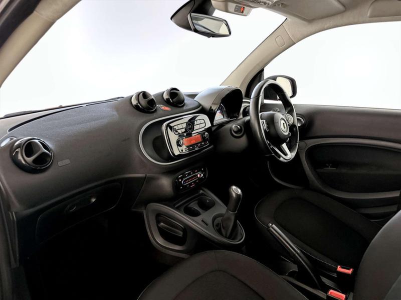 Used smart fortwo 2018 for sale - 76919937: Photo 12