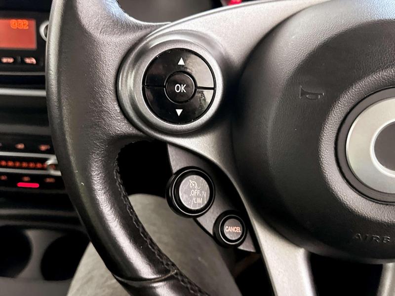 Used smart fortwo 2018 for sale - 76919937: Photo 17