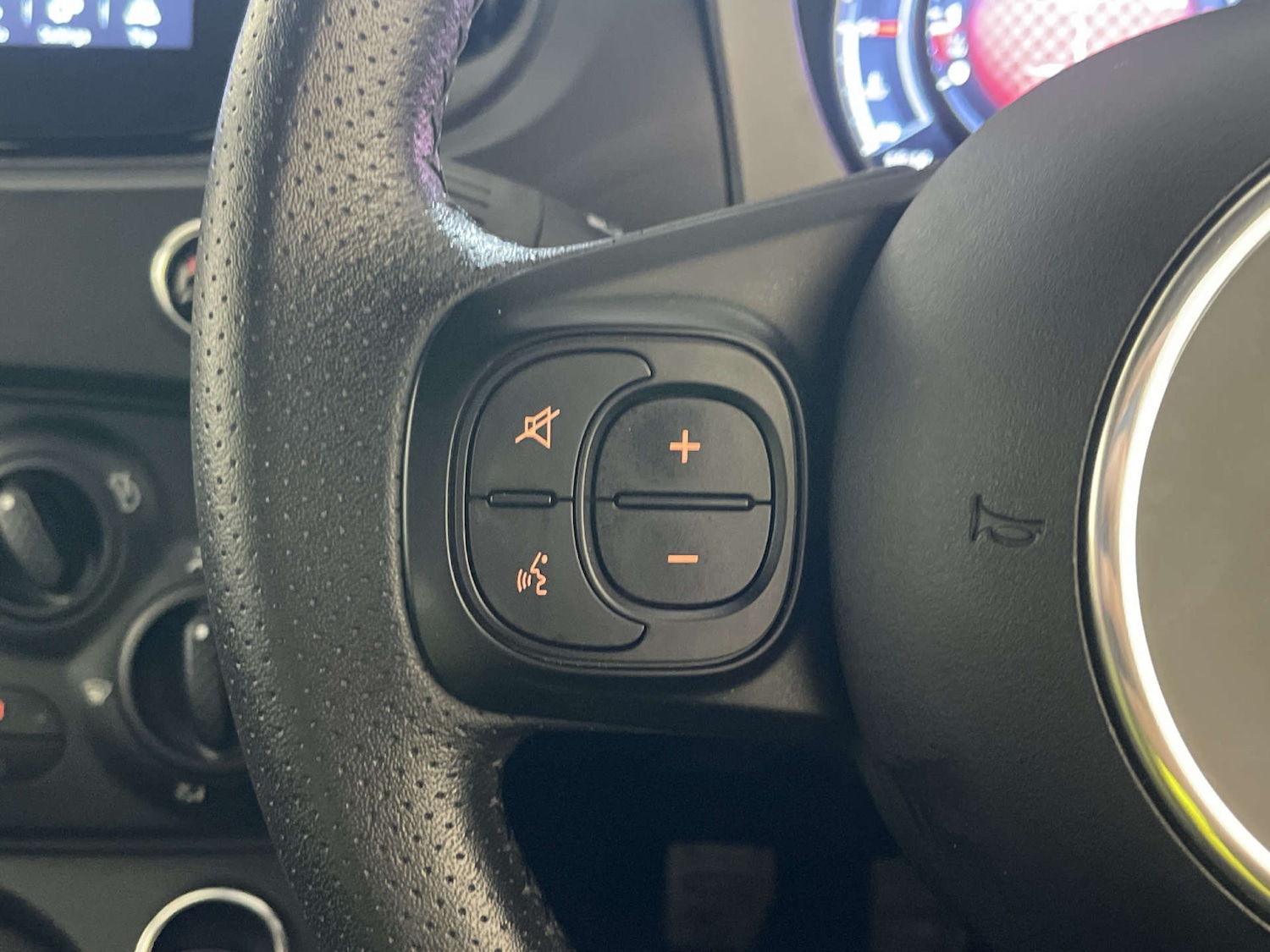 Used Abarth 595 2022 for sale - 77900940: Photo 19