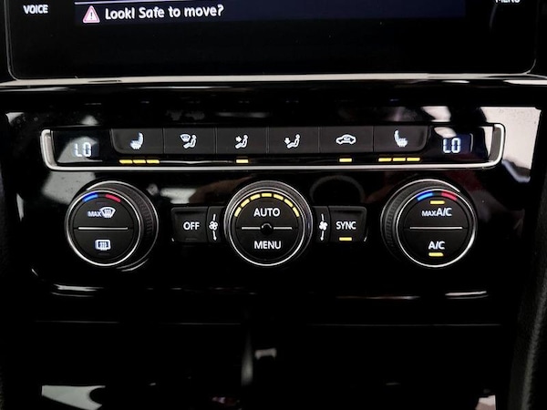 Used Volkswagen Golf 2019 for sale - 75712701: Photo 21