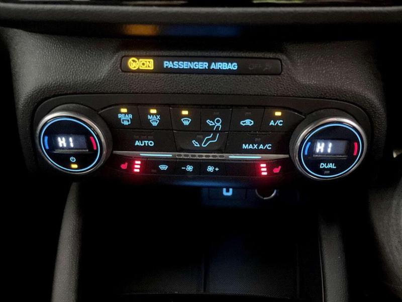 Used Ford Focus for sale - 76826048: Photo 24