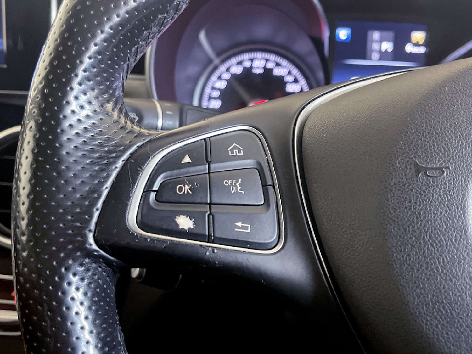 Used Mercedes-Benz C Class 2016 for sale - 77667928: Photo 17