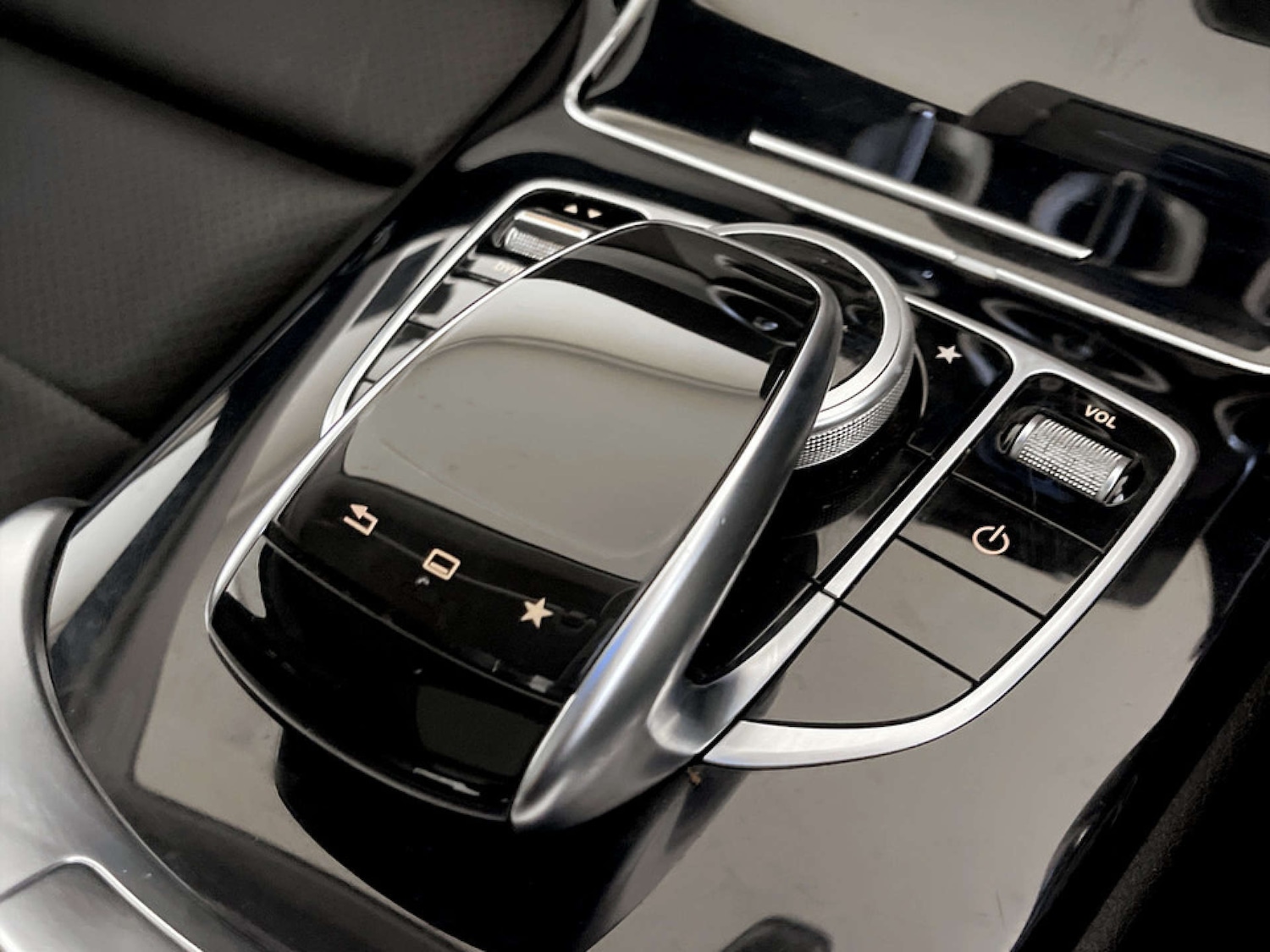 Used Mercedes-Benz C Class 2016 for sale - 77667928: Photo 27