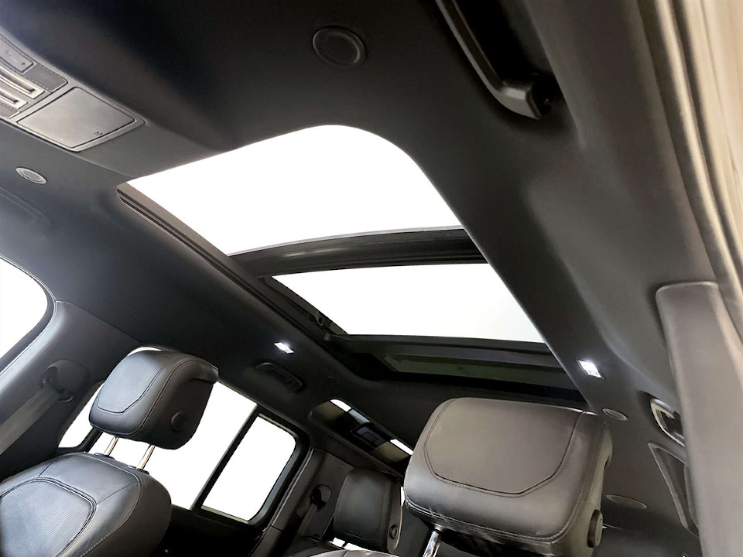 Used Land Rover Defender 110 2020 for sale - 77186137: Photo 14