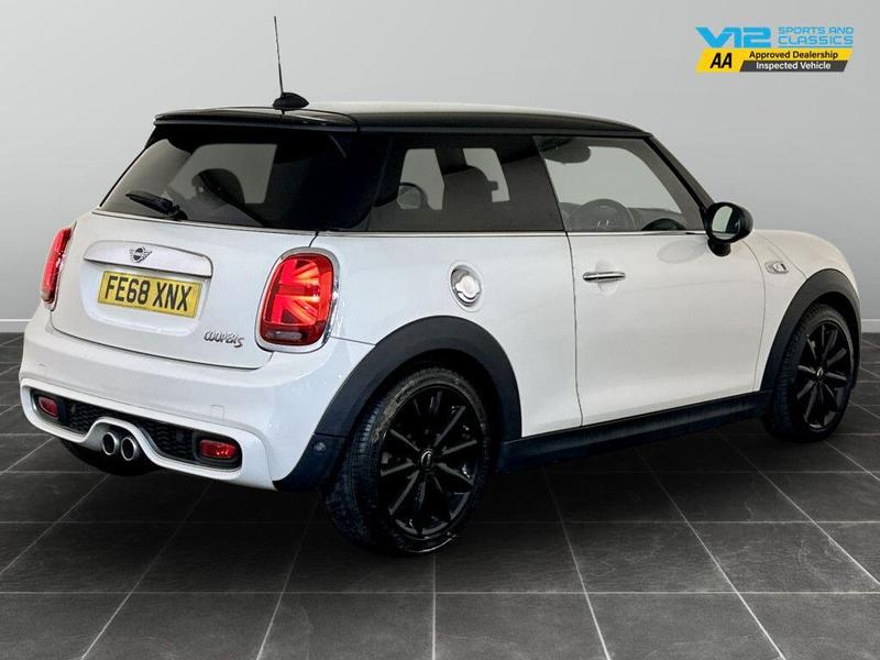 Used MINI Hatch 2018 for sale - 76234898: Photo 10