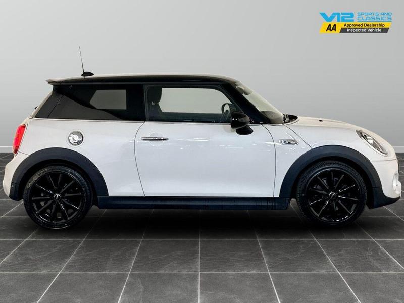 Used MINI Hatch 2018 for sale - 76234898: Photo 11