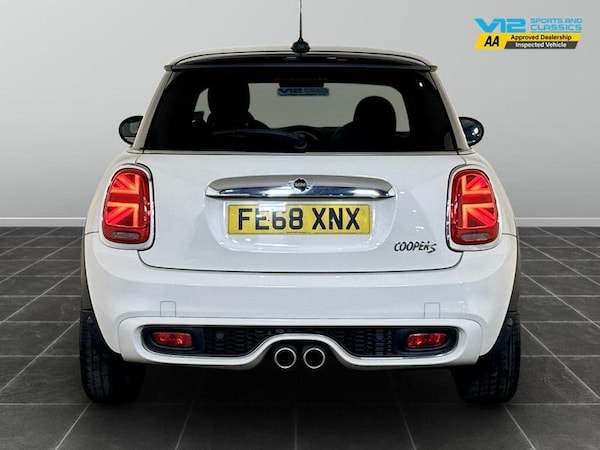 Used MINI Hatch 2018 for sale - 76234898: Photo 9