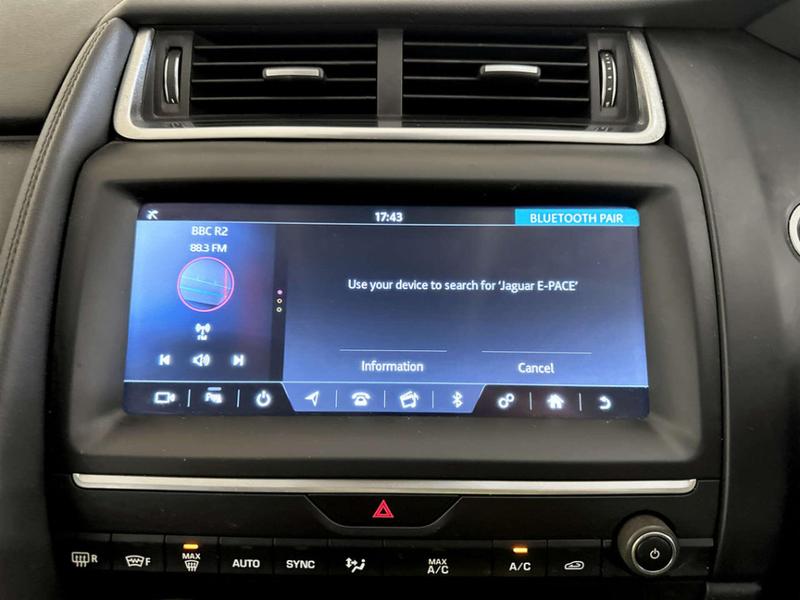 Used Jaguar E-Pace 2019 for sale - 76960934: Photo 21