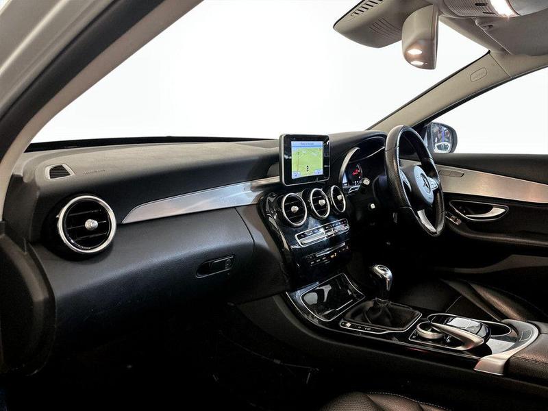 Used Mercedes-Benz C Class 2015 for sale - 76322330: Photo 12