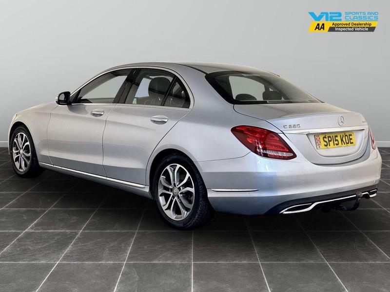 Used Mercedes-Benz C Class 2015 for sale - 76322330: Photo 8