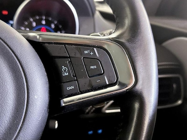 Used Jaguar F-Pace 2017 for sale - 76322331: Photo 20