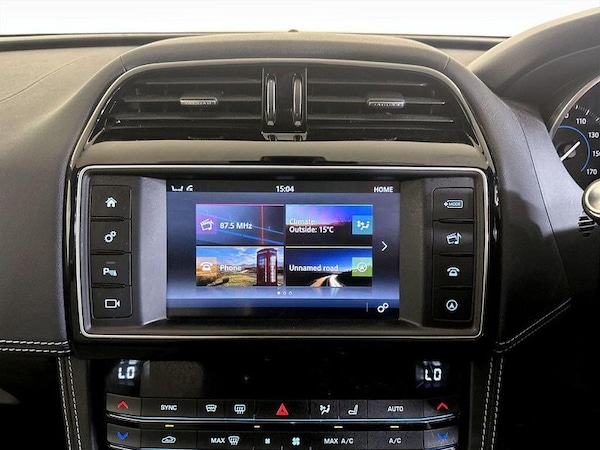 Used Jaguar F-Pace 2017 for sale - 76322331: Photo 21