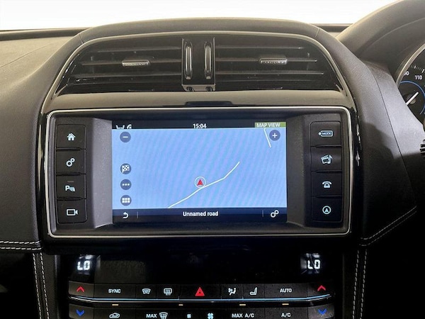 Used Jaguar F-Pace 2017 for sale - 76322331: Photo 24