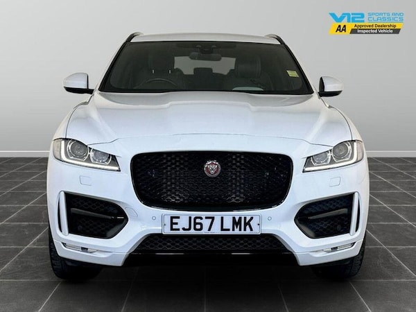 Used Jaguar F-Pace 2017 for sale - 76322331: Photo 5