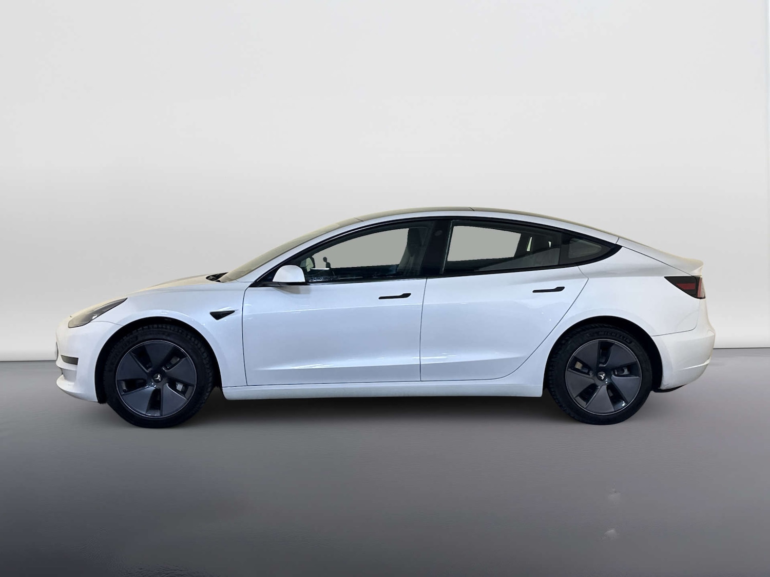 Used Tesla Model 3 2023 for sale - 77921679: Photo 8