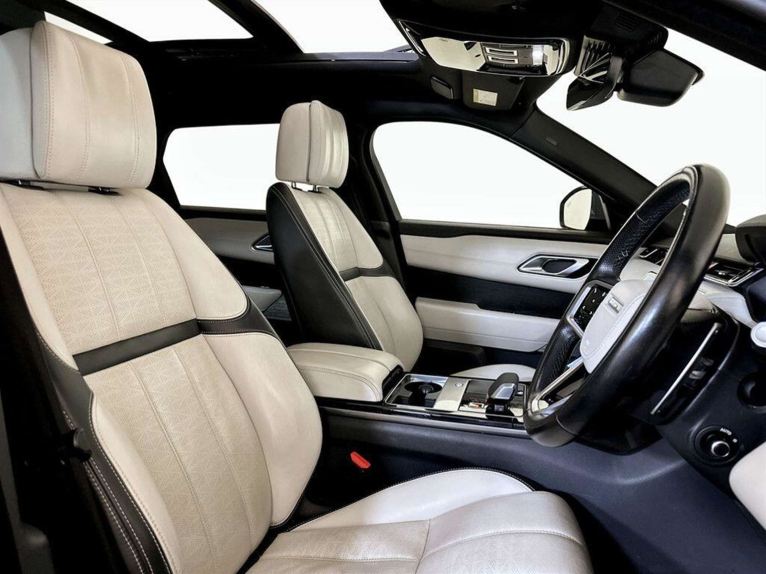 Used Land Rover Range Rover Velar 2021 for sale - 77285469: Photo 13