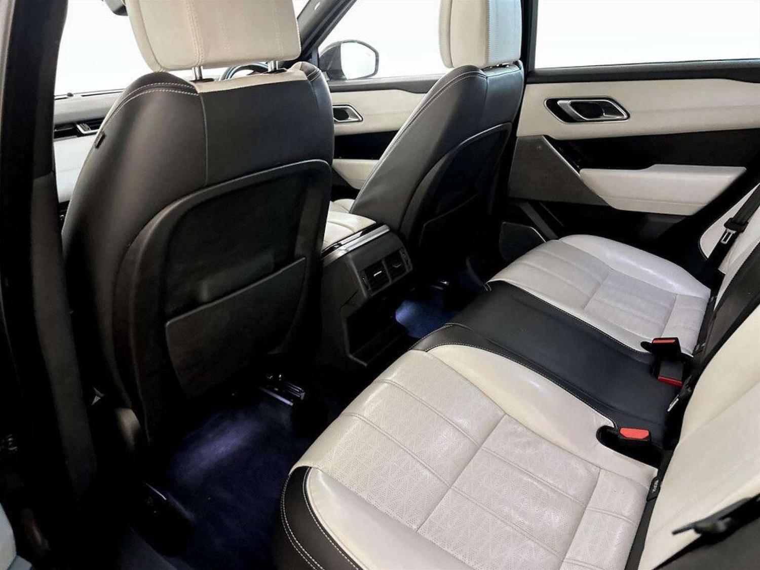 Used Land Rover Range Rover Velar 2021 for sale - 77285469: Photo 14