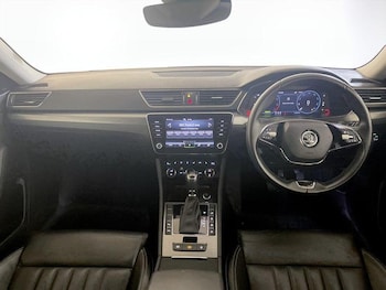 Used Skoda Superb 2022 for sale - 75805661: Photo