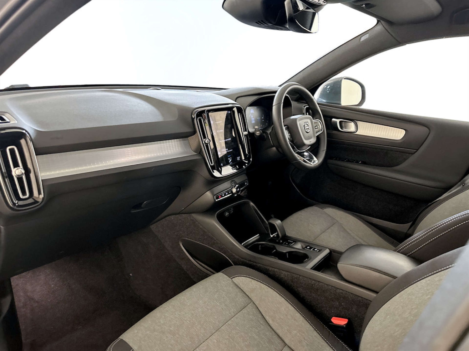 Used Volvo XC40 2022 for sale - 77259140: Photo 12