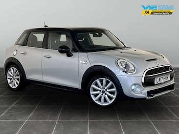 Used MINI Hatch 2017 for sale - 78568200: Photo