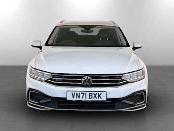 Used Volkswagen Passat 2021 for sale - 77403468: Photo
