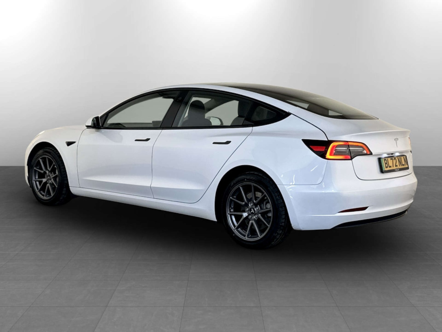 Used Tesla Model 3 2022 for sale - 77805554: Photo 8