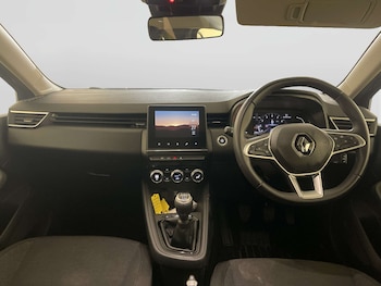 Used Renault Clio 2023 for sale - 78392676: Photo