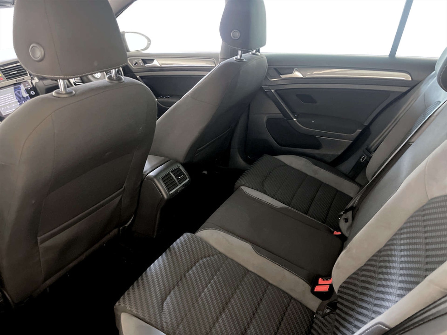 Used Volkswagen Golf 2018 for sale - 77249238: Photo 14