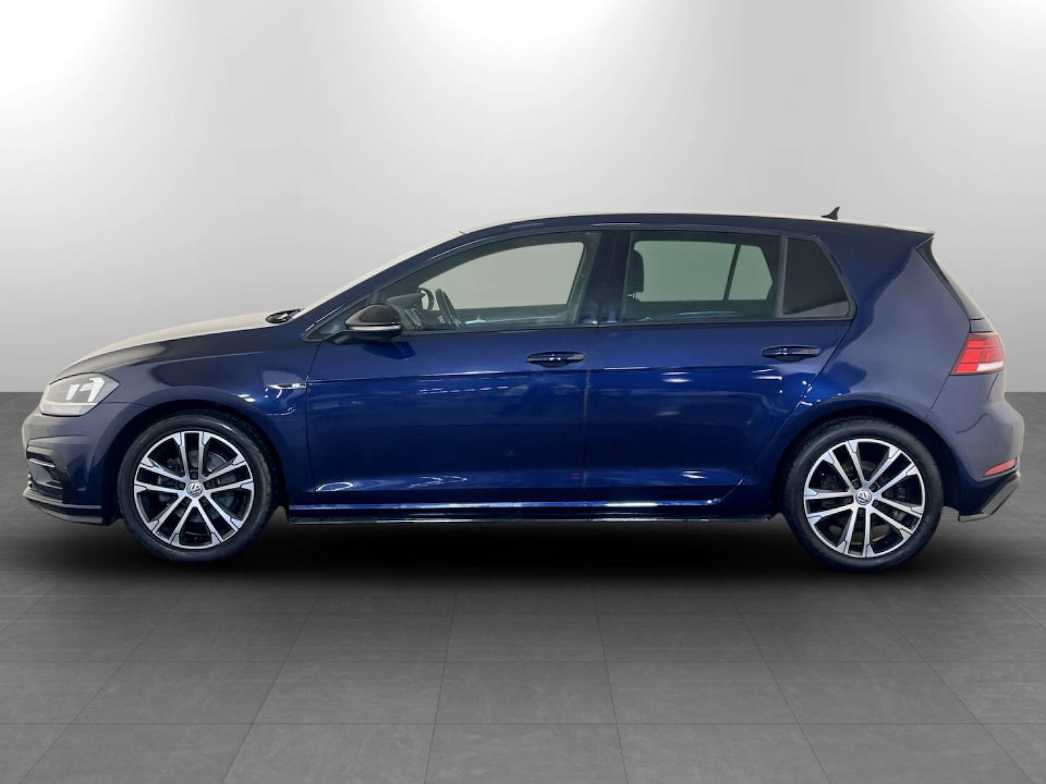 Used Volkswagen Golf 2018 for sale - 77249238: Photo 7