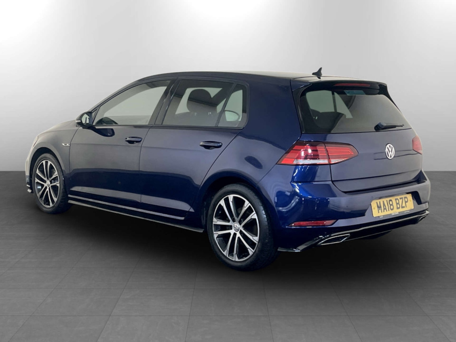 Used Volkswagen Golf 2018 for sale - 77249238: Photo 8