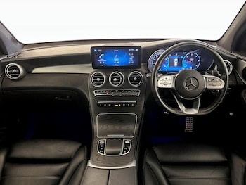 Used Mercedes-Benz GLC 2022 for sale - 76101820: Photo