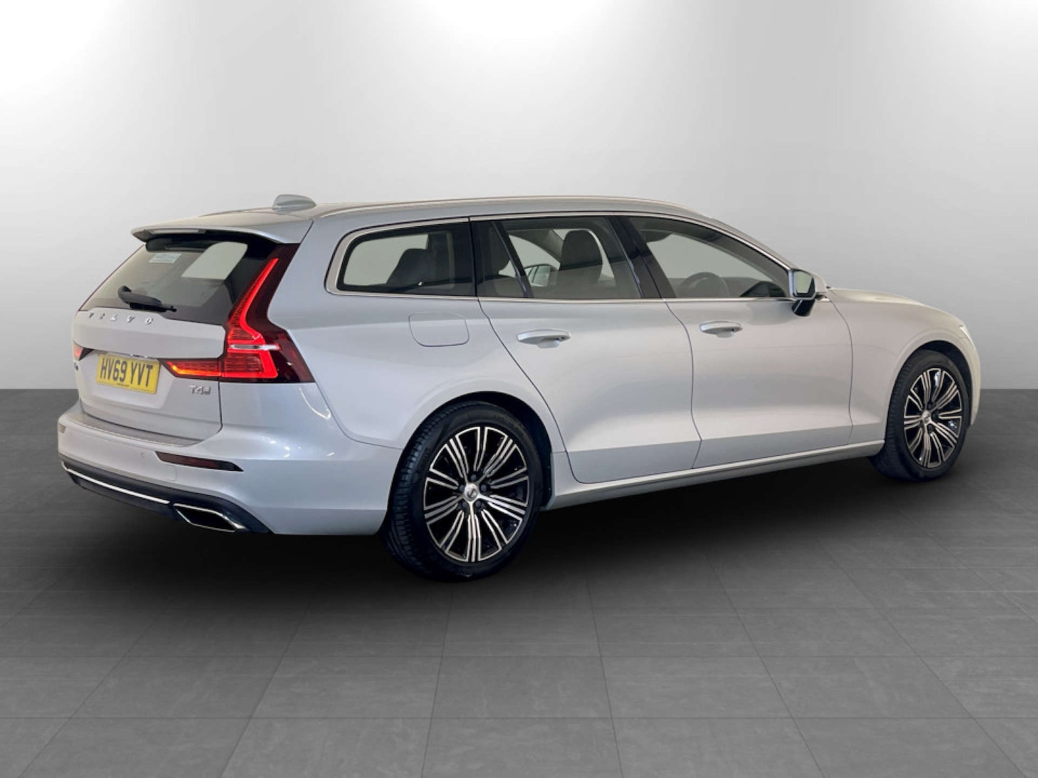 Used Volvo V60 2019 for sale - 77185762: Photo 10