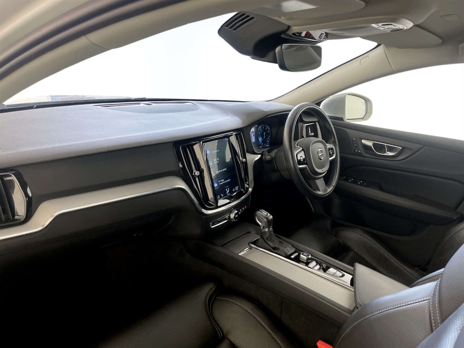 Used Volvo V60 2019 for sale - 77185762: Photo 12