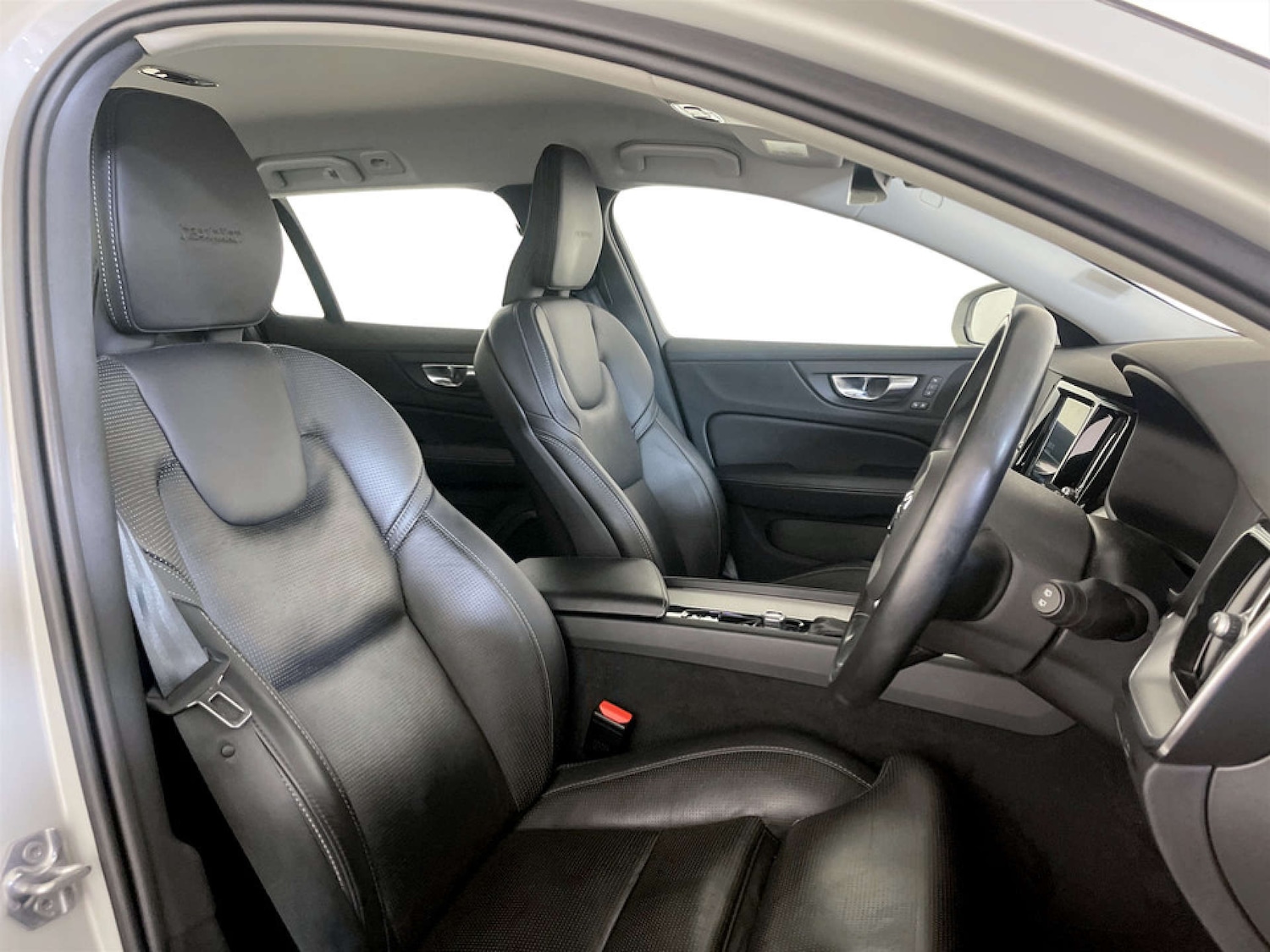 Used Volvo V60 2019 for sale - 77185762: Photo 13