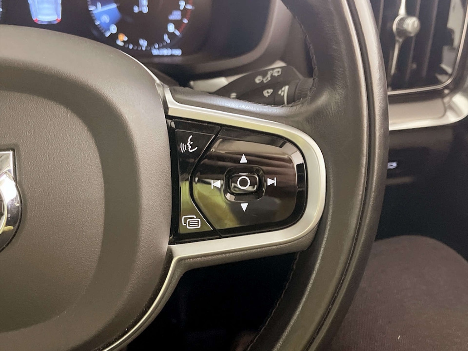 Used Volvo V60 2019 for sale - 77185762: Photo 20