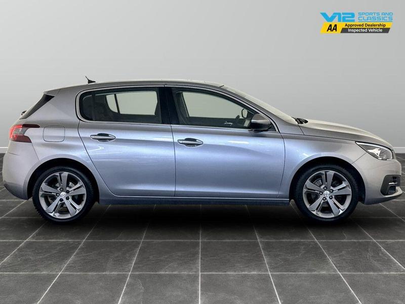 Used Peugeot 308 2018 for sale - 76603414: Photo 11