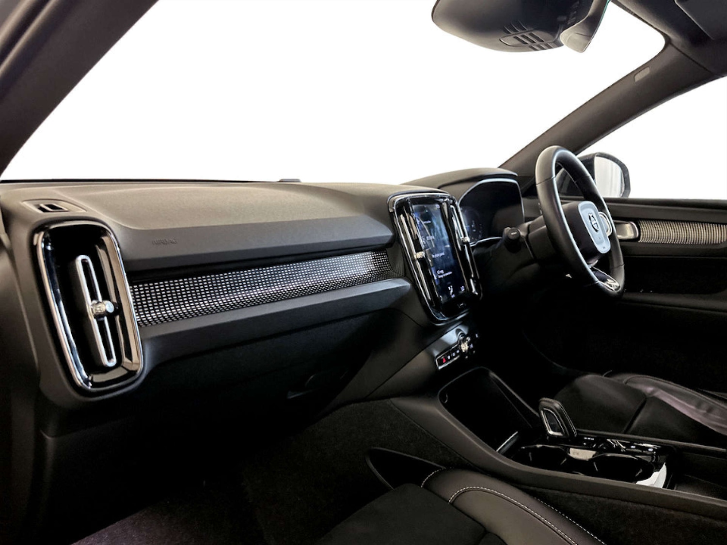 Used Volvo XC40 2021 for sale - 77667807: Photo 12