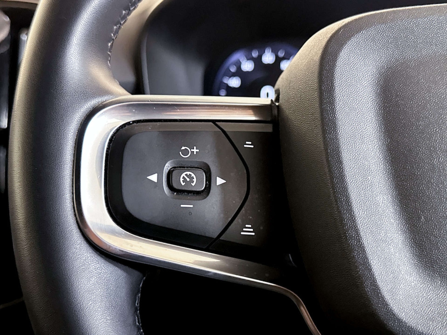 Used Volvo XC40 2021 for sale - 77667807: Photo 17