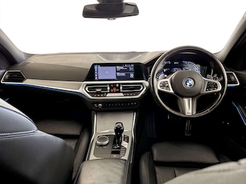 Used BMW 3 Series 2021 for sale - 77915407: Photo