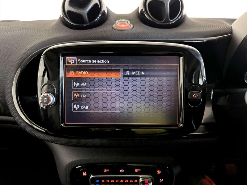 Used smart fortwo 2021 for sale - 77023013: Photo 22