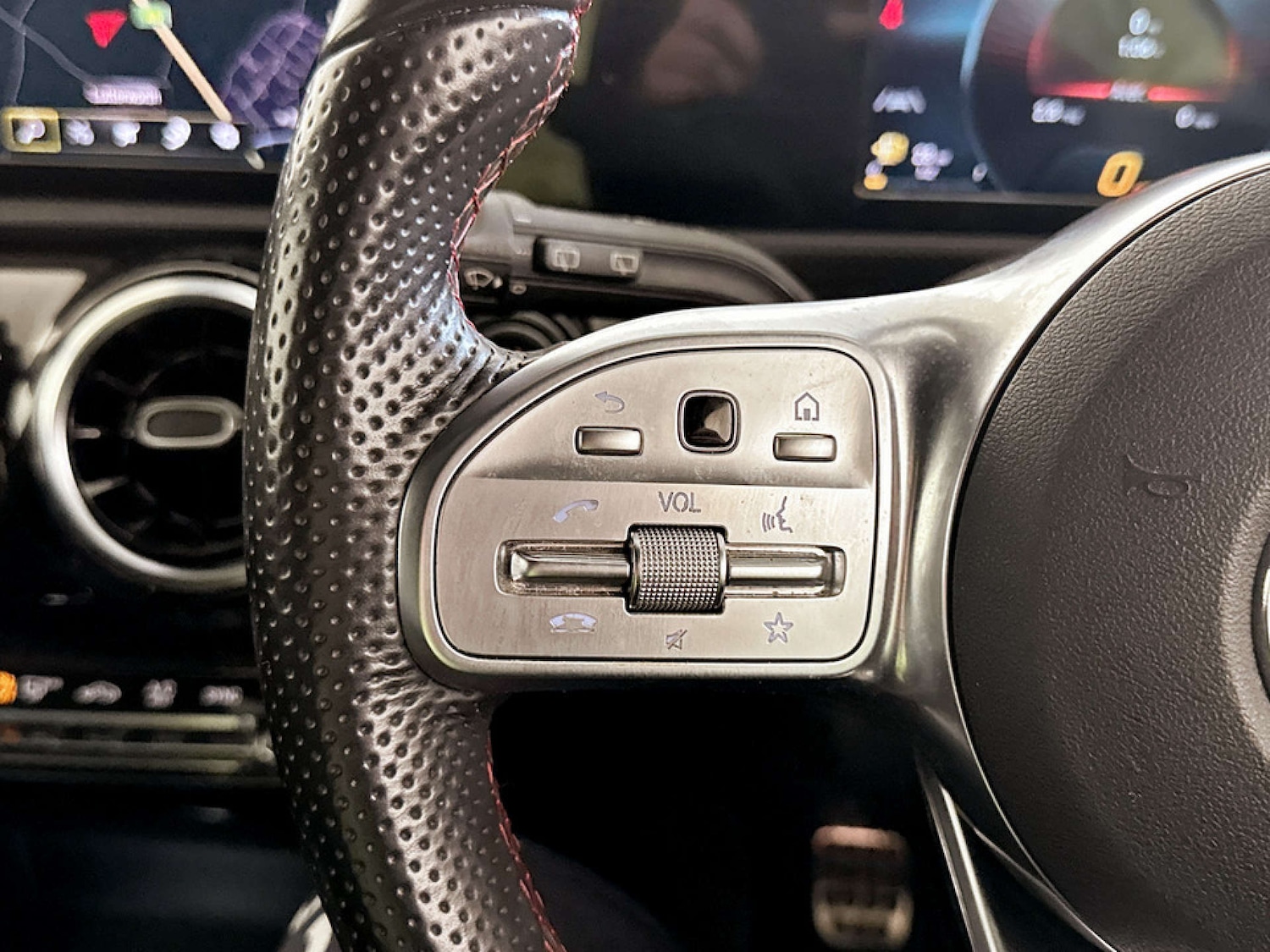 Used Mercedes-Benz A-Class 2020 for sale - 77667916: Photo 17