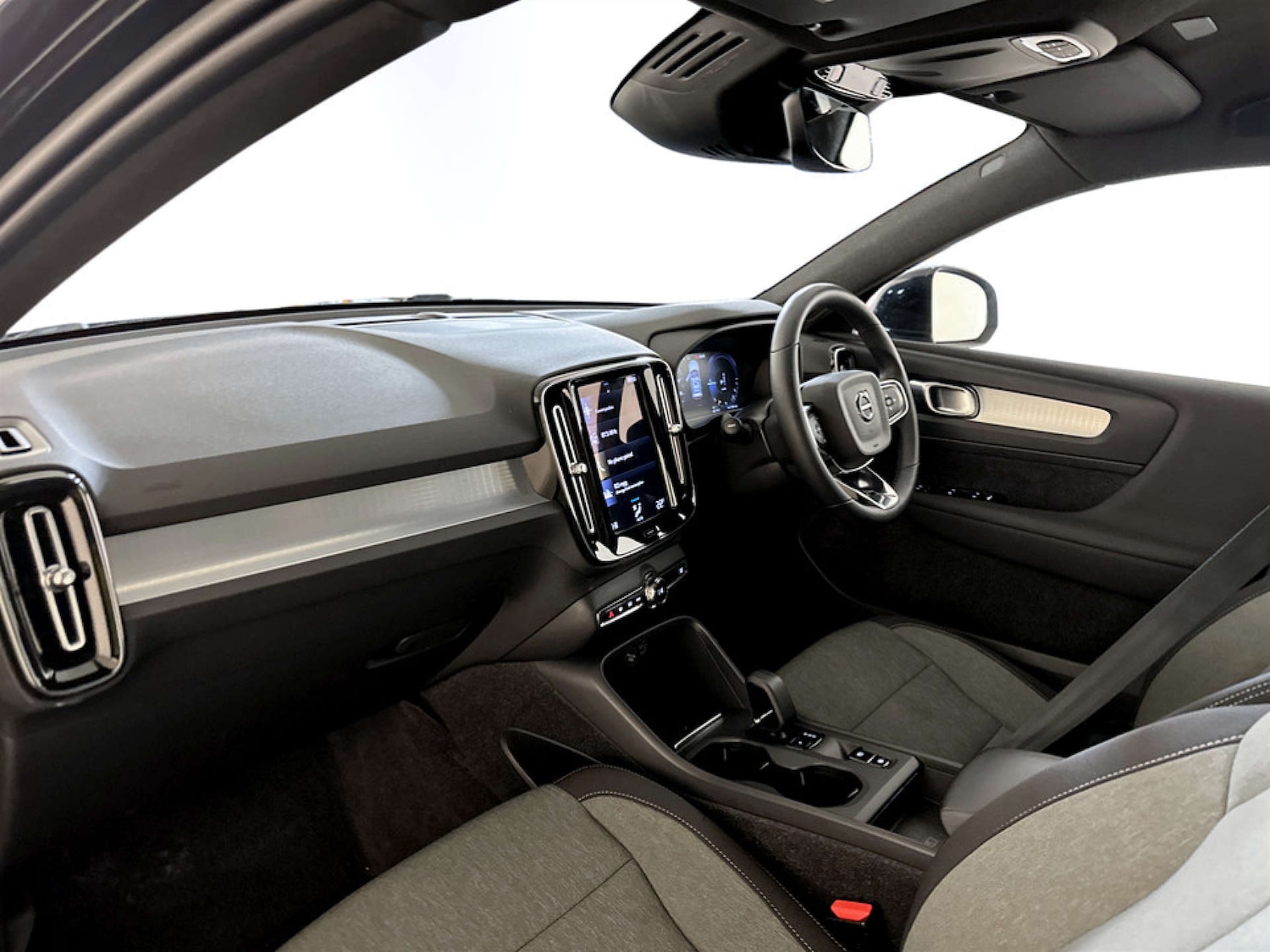 Used Volvo XC40 2022 for sale - 77378428: Photo 11