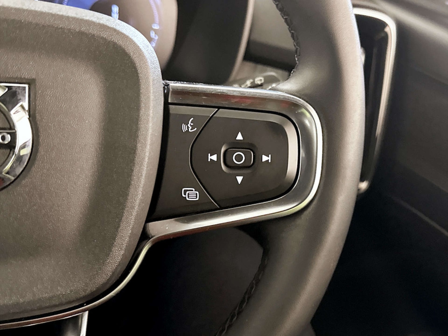 Used Volvo XC40 2022 for sale - 77378428: Photo 20