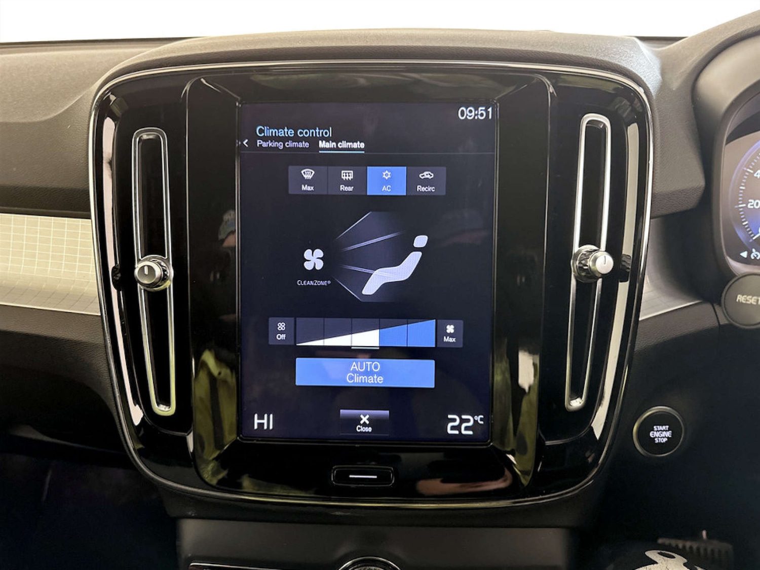 Used Volvo XC40 2022 for sale - 77378428: Photo 22